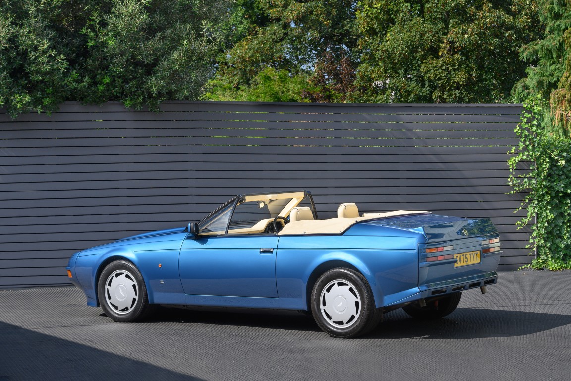 Aston Martin V8 Volante Volante Zagato (Manual)